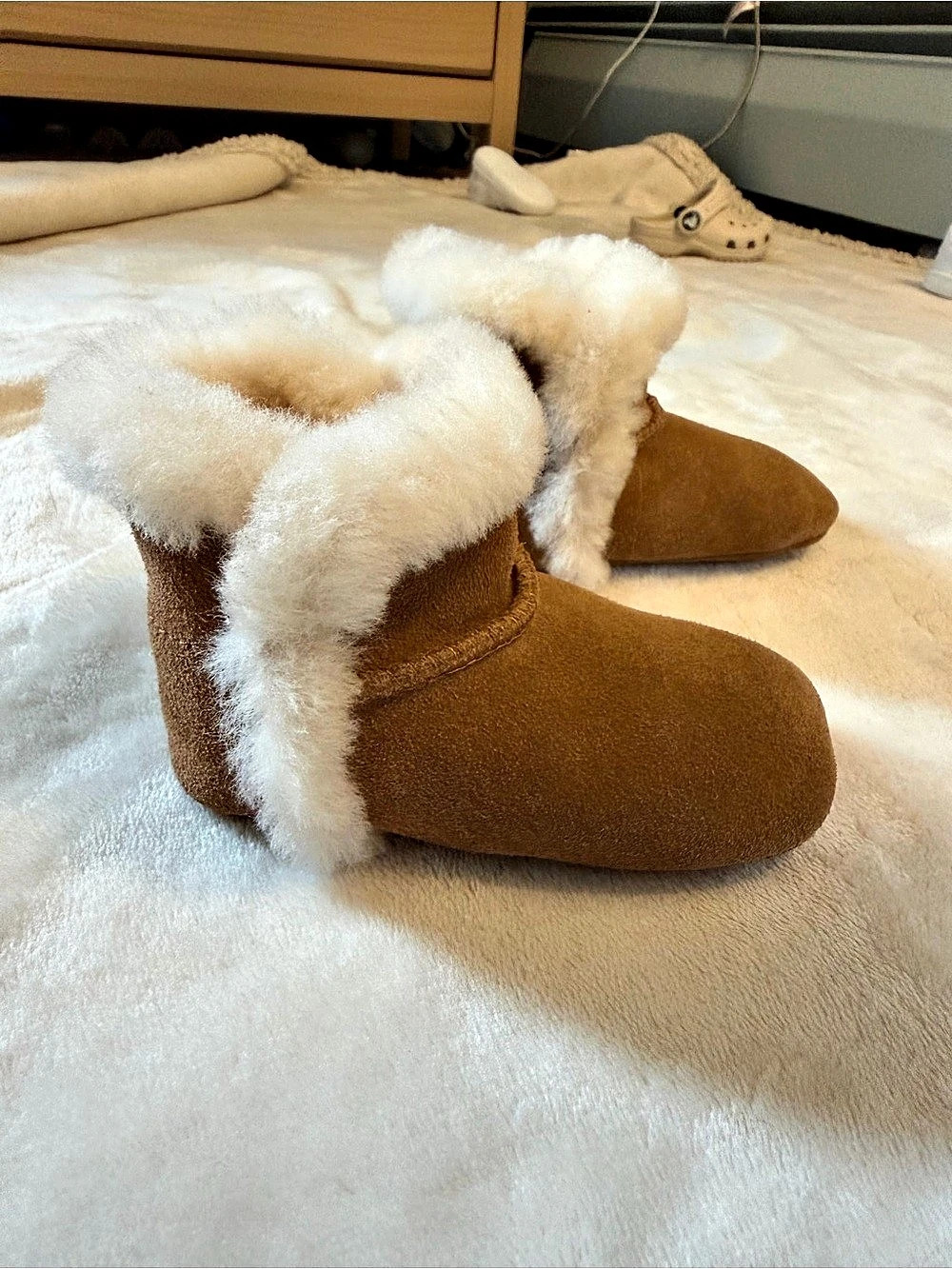 UGG Infant Jesse Bootie Brown & White Boots Size 4/5